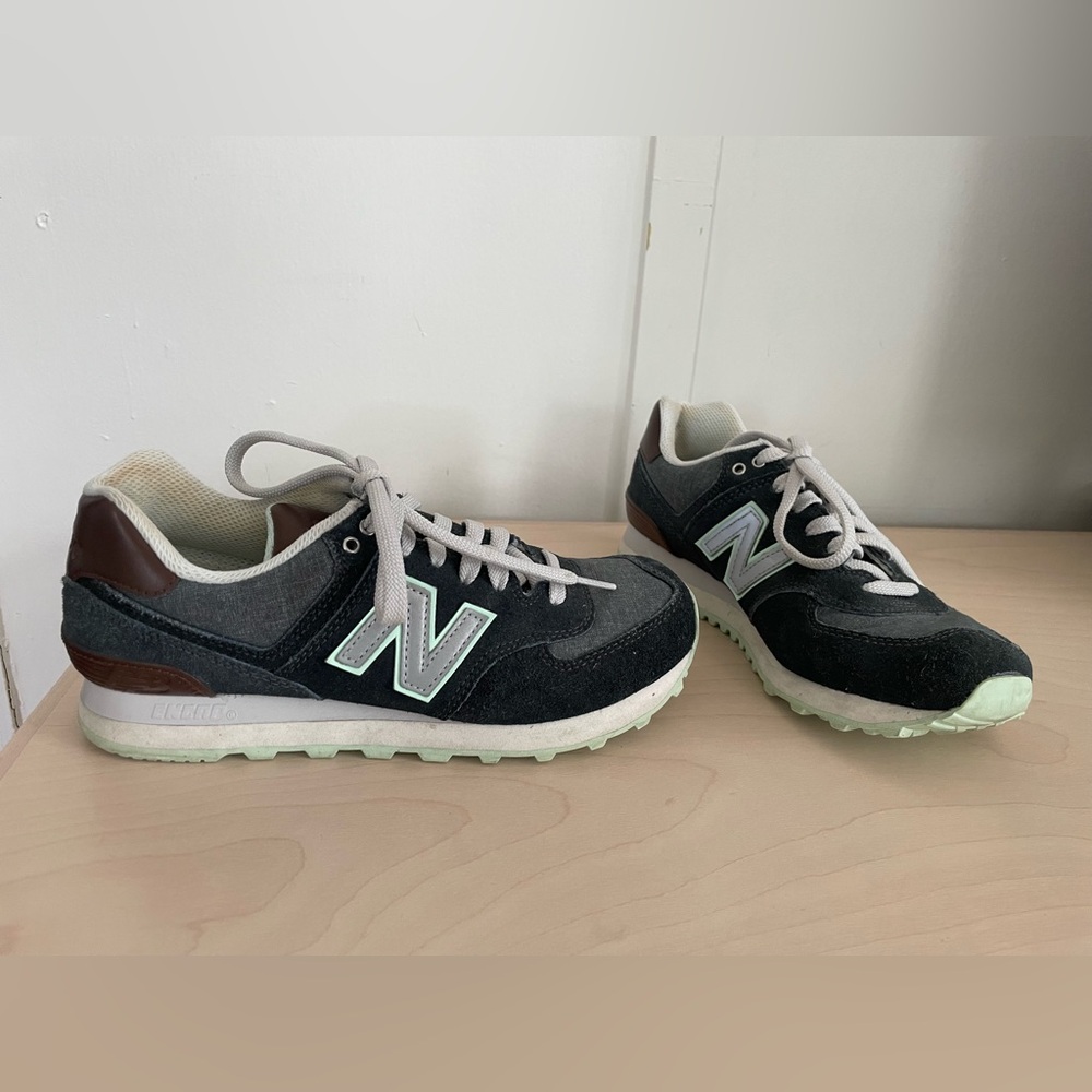 New Balance Crusin 574 Brown and Blue Sneakers with Mint Accents sz 7 EUC